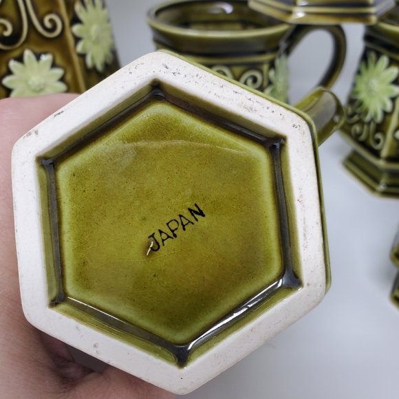 VTG 1960s Avocado Green Hexagon Ceramic Daisy Tea Set, from Japan - Picture 4 of 5